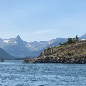 Meet your Posher, Dee